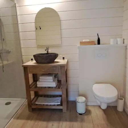 Au Bord De L'eau Nocleg ze śniadaniem Vresse-sur-Semois