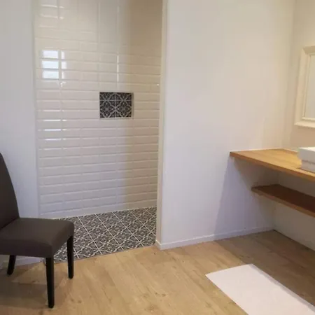 Nocleg ze śniadaniem Au Bord De L'eau 4*